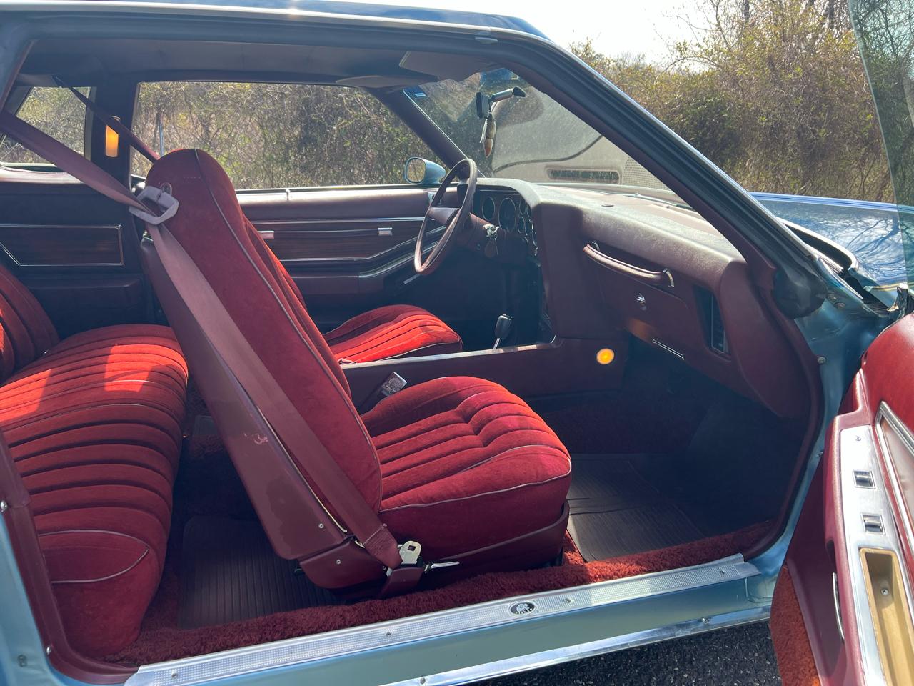 Pontiac Grand Prix 2dr Coupe LJ 1976