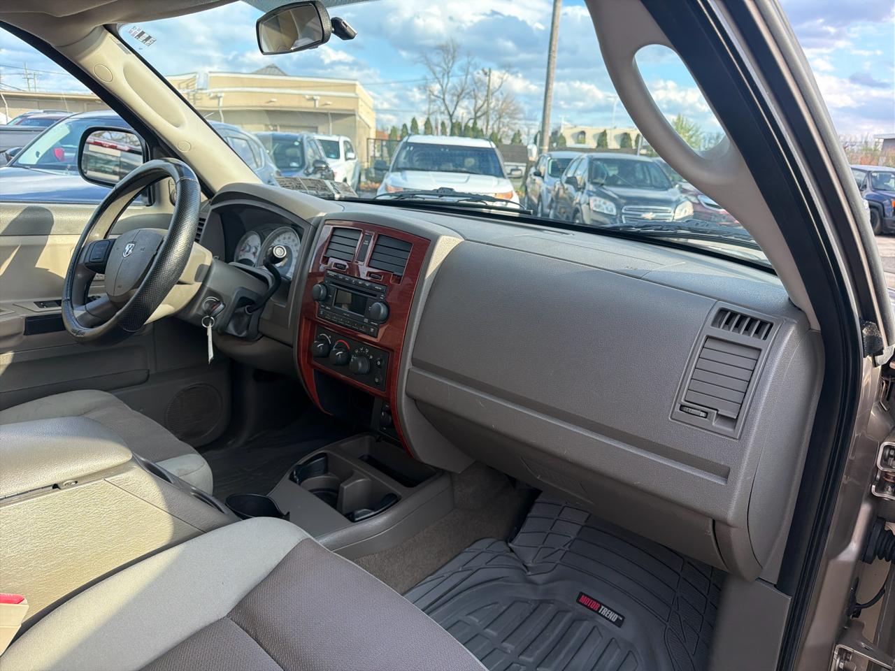 Dodge Dakota SLT Quad Cab 4WD 2005