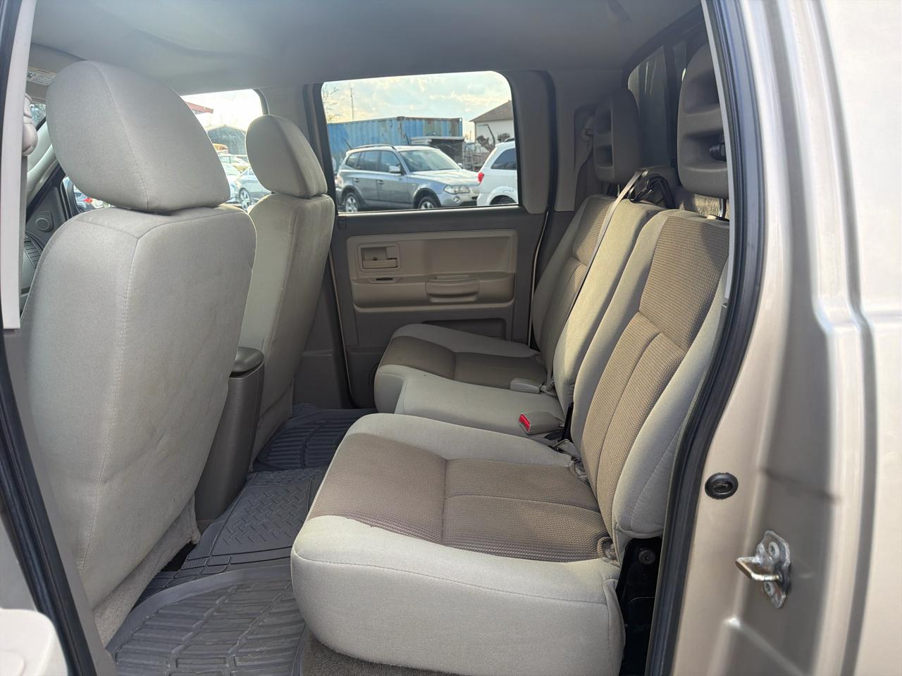 Dodge Dakota SLT Quad Cab 4WD 2005