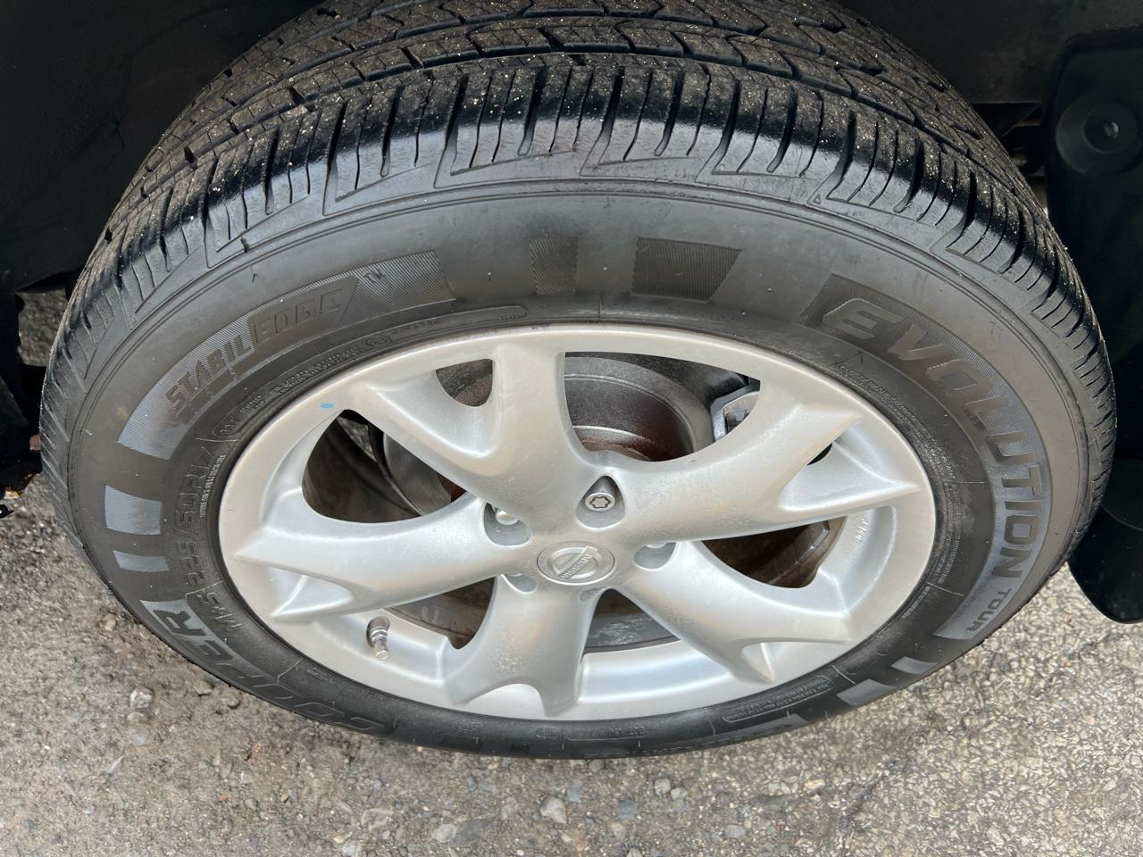 Nissan Rogue S AWD 2008