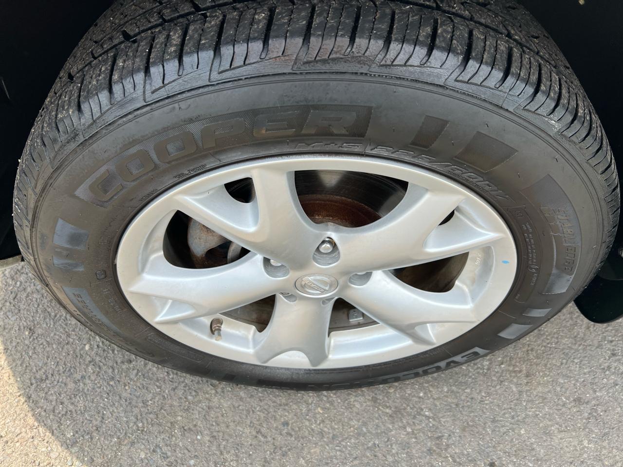 Nissan Rogue S AWD 2008