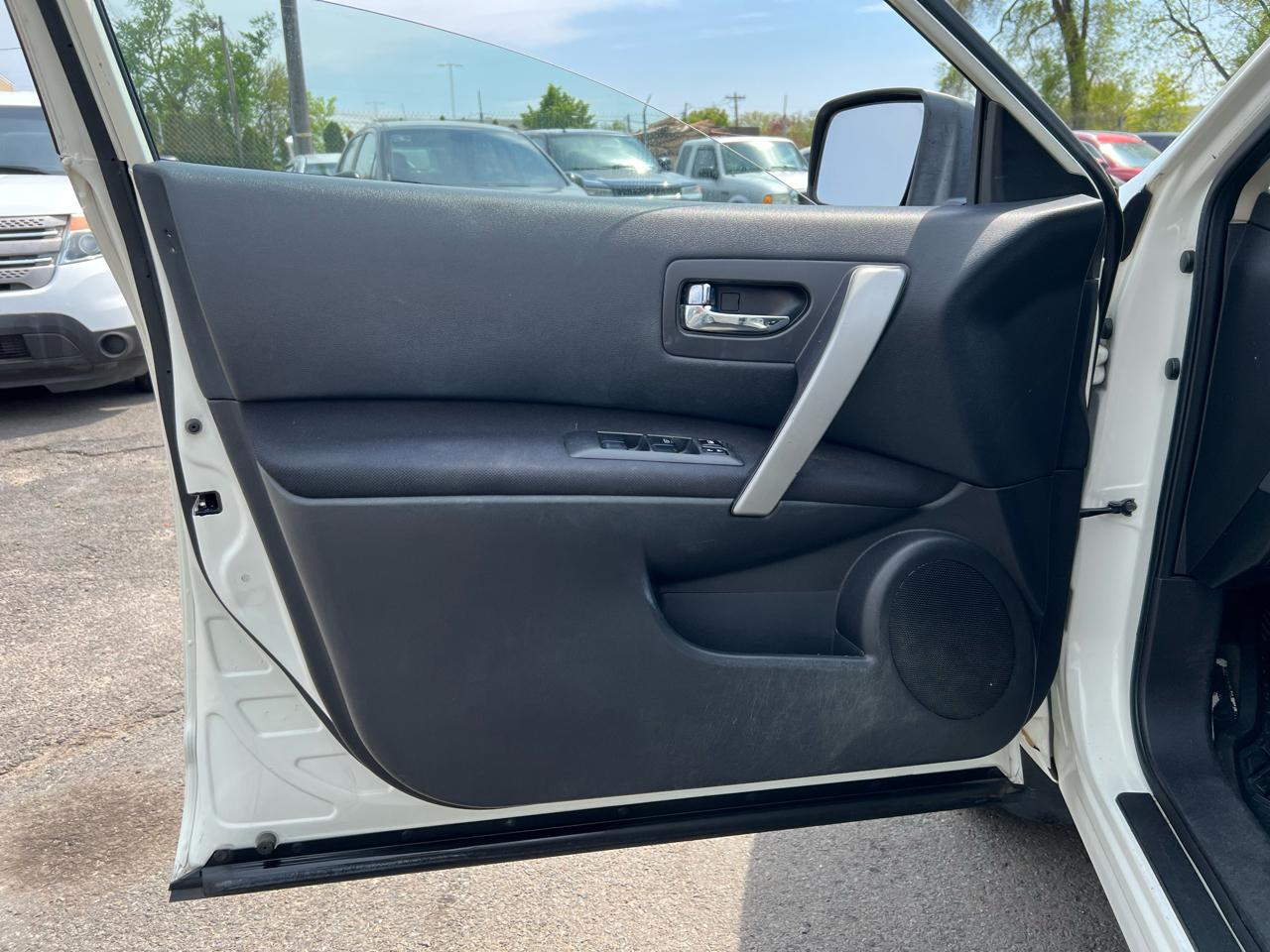 Nissan Rogue S AWD 2008