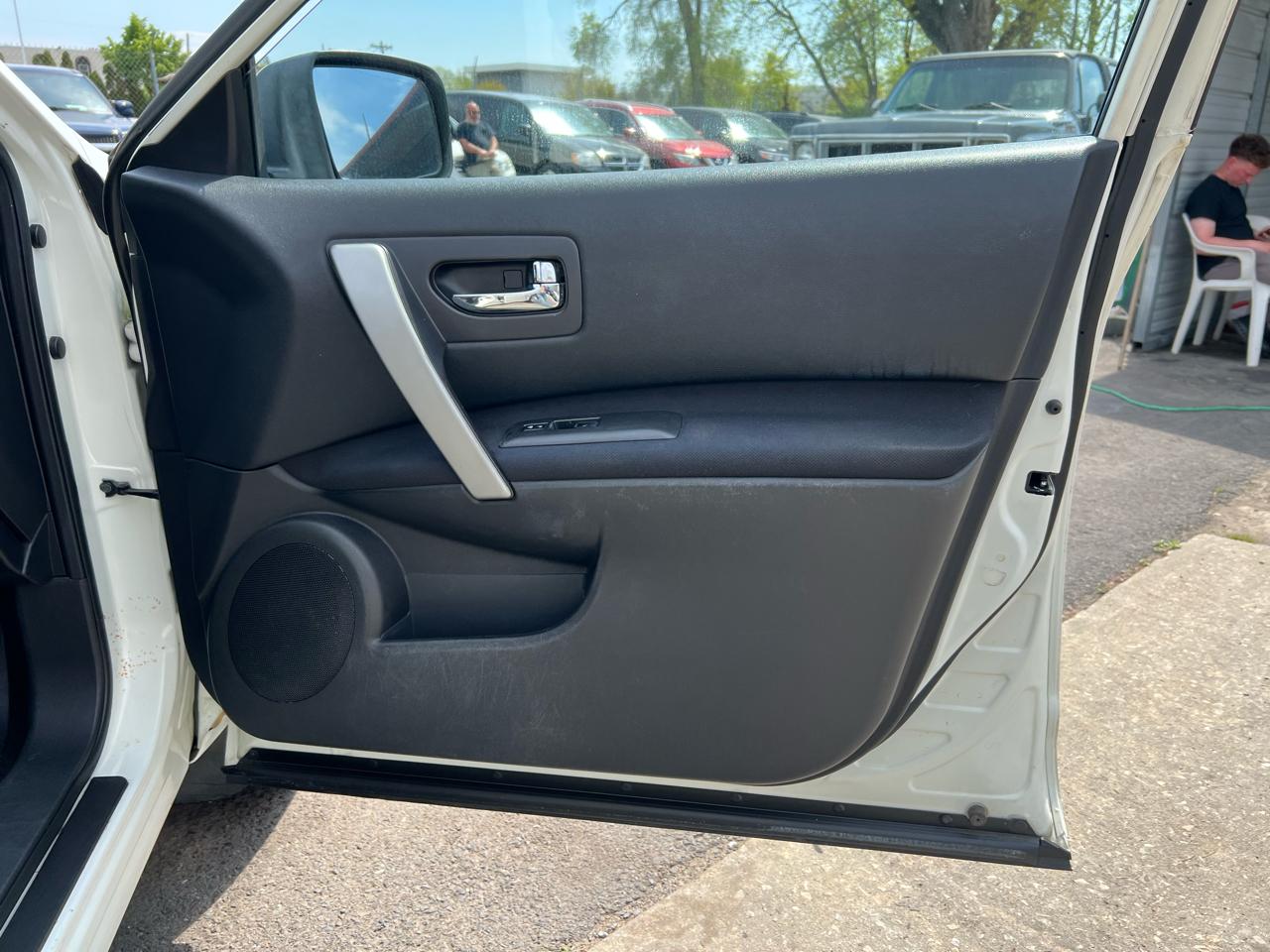 Nissan Rogue S AWD 2008