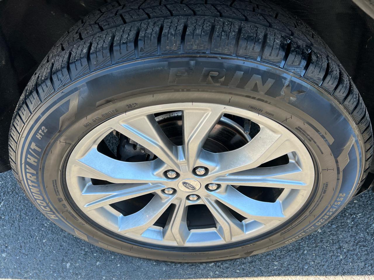 Ford Explorer 4dr XLT 4WD 2020
