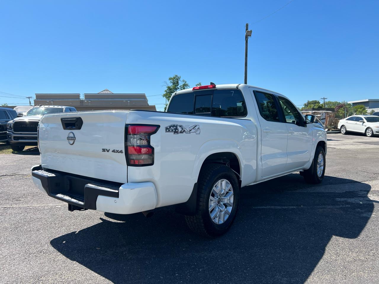 Nissan Frontier 4WD Crew Cab LWB Auto SV 2022
