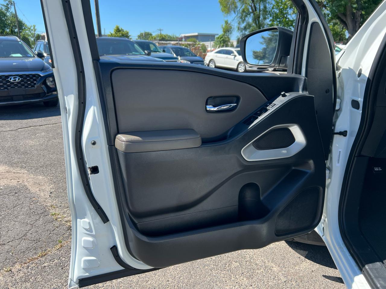 Nissan Frontier 4WD Crew Cab LWB Auto SV 2022