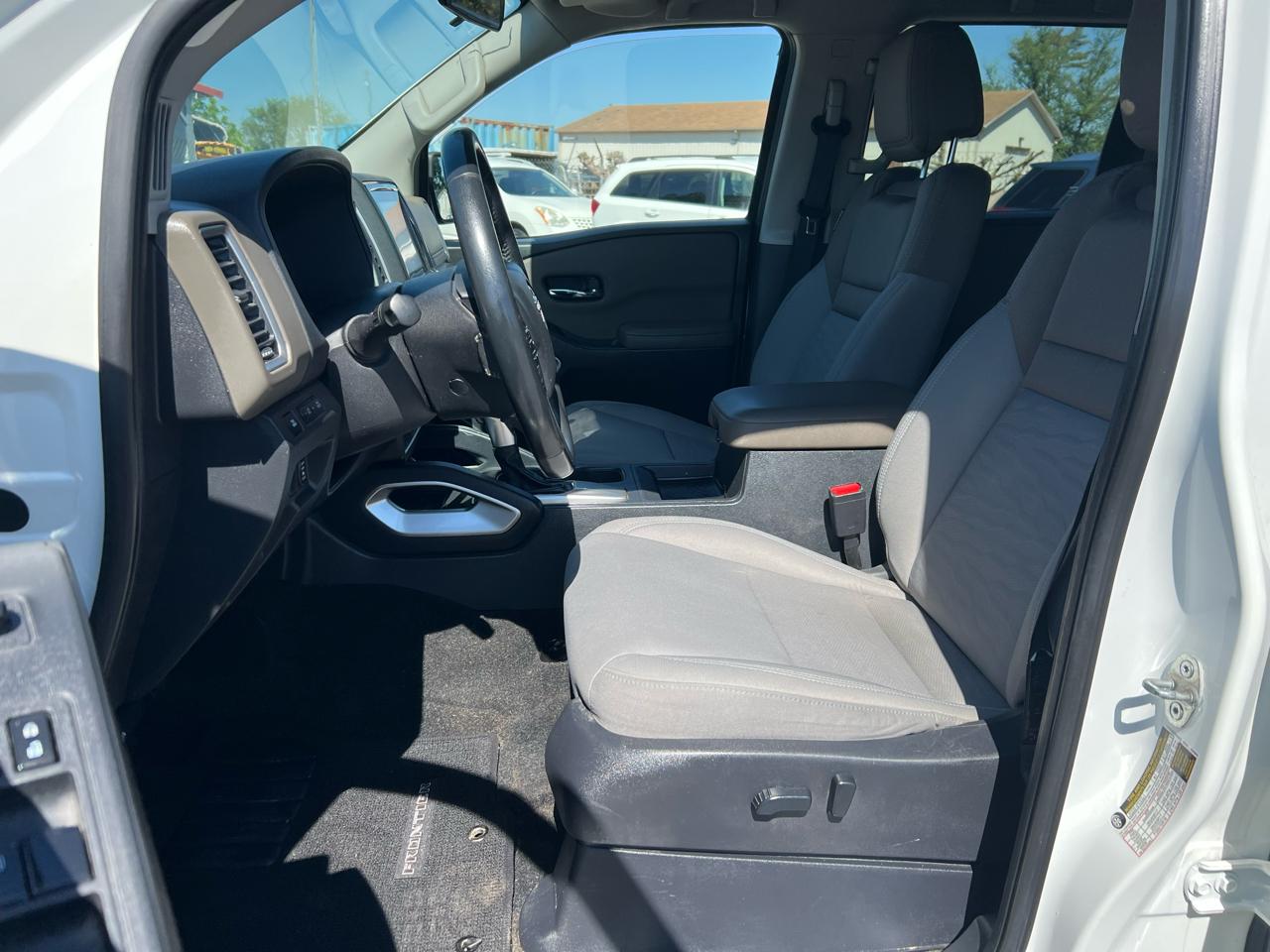 Nissan Frontier 4WD Crew Cab LWB Auto SV 2022