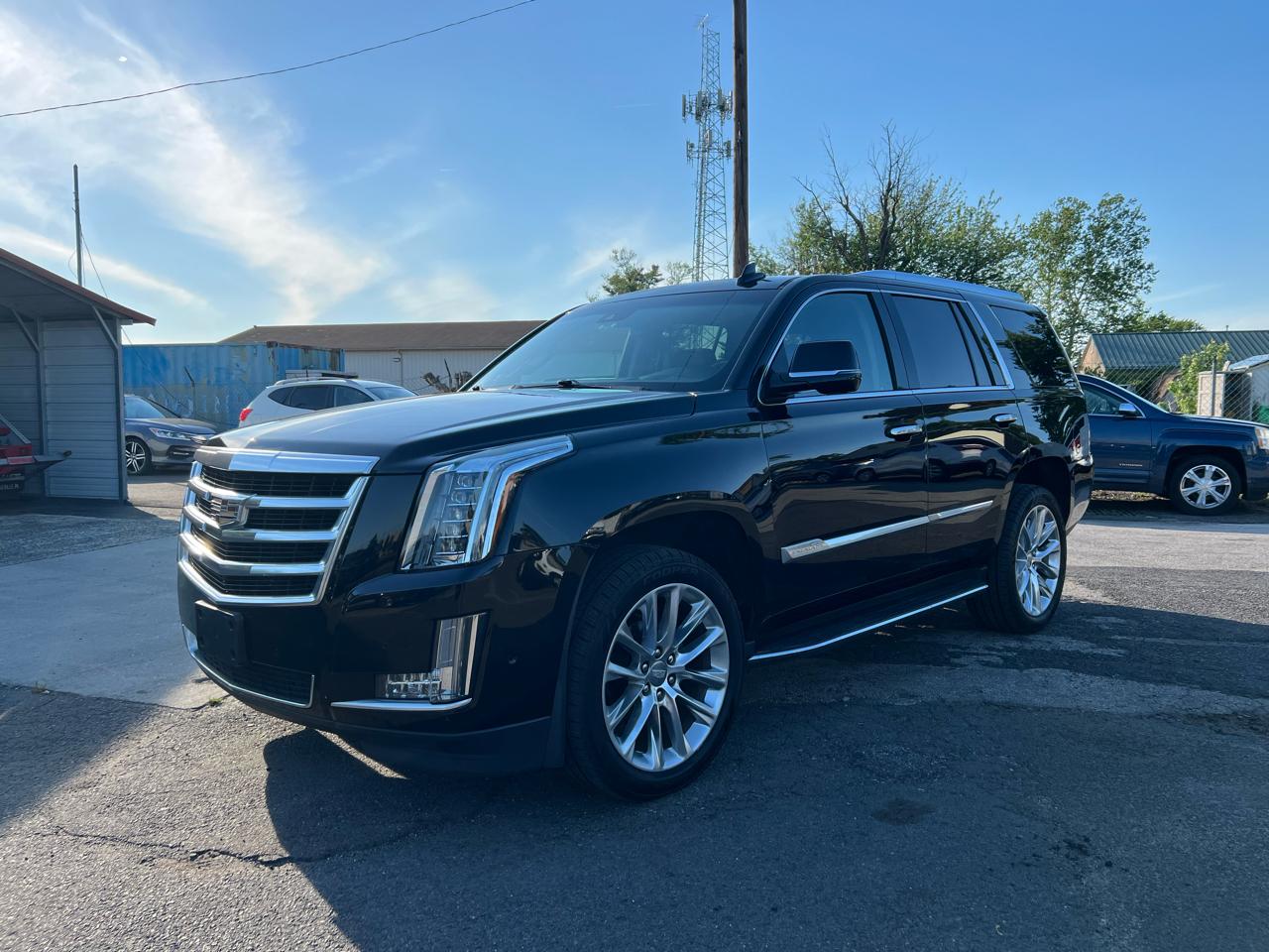 Cadillac Escalade Luxury 4WD 2017