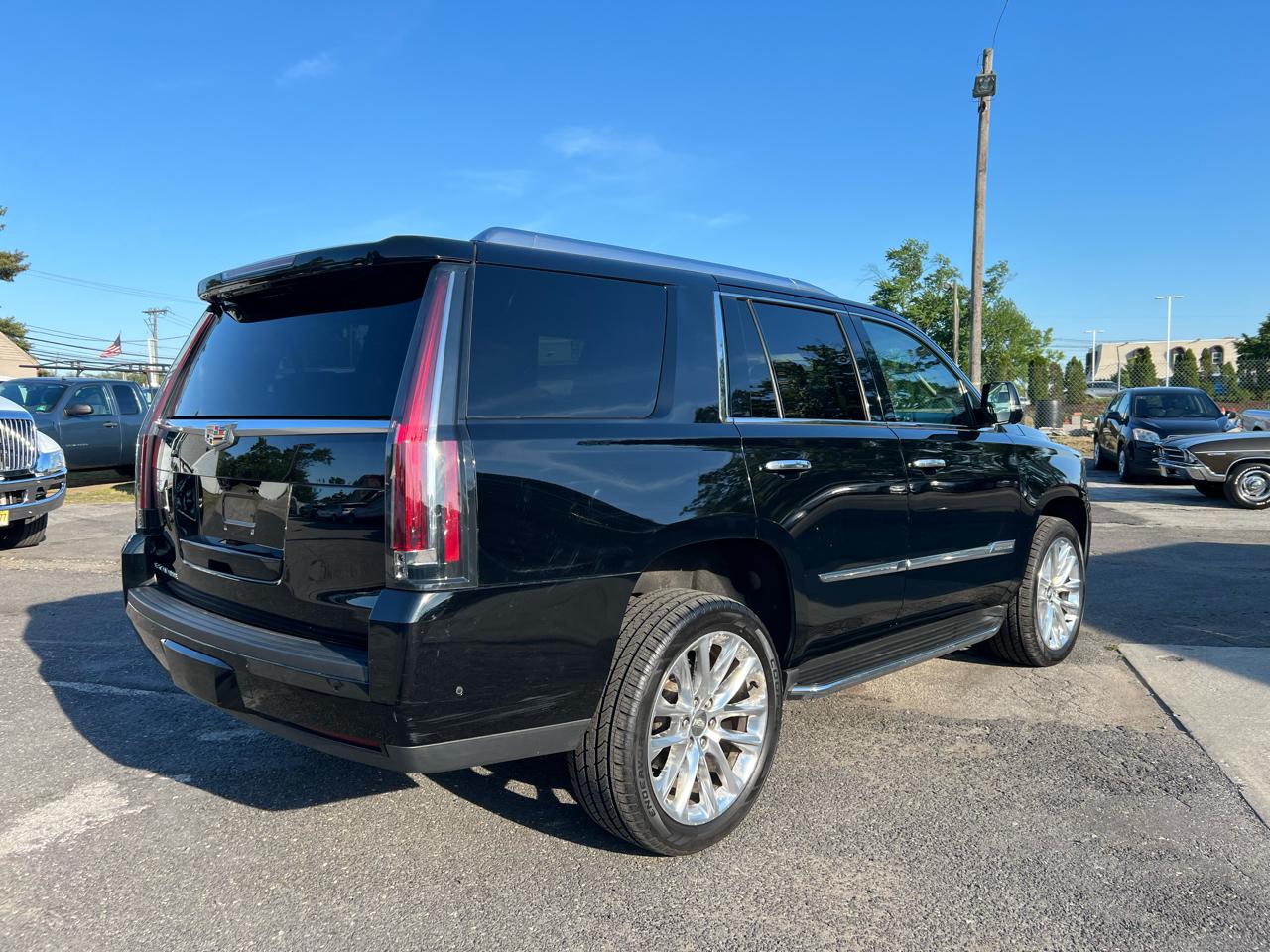 Cadillac Escalade Luxury 4WD 2017