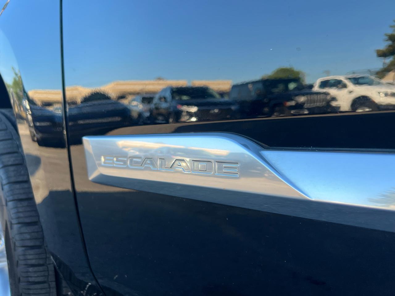 Cadillac Escalade Luxury 4WD 2017