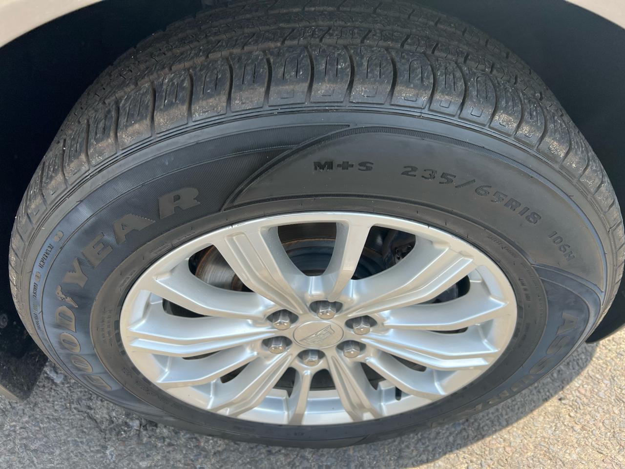 Cadillac XT5 Base AWD 2019