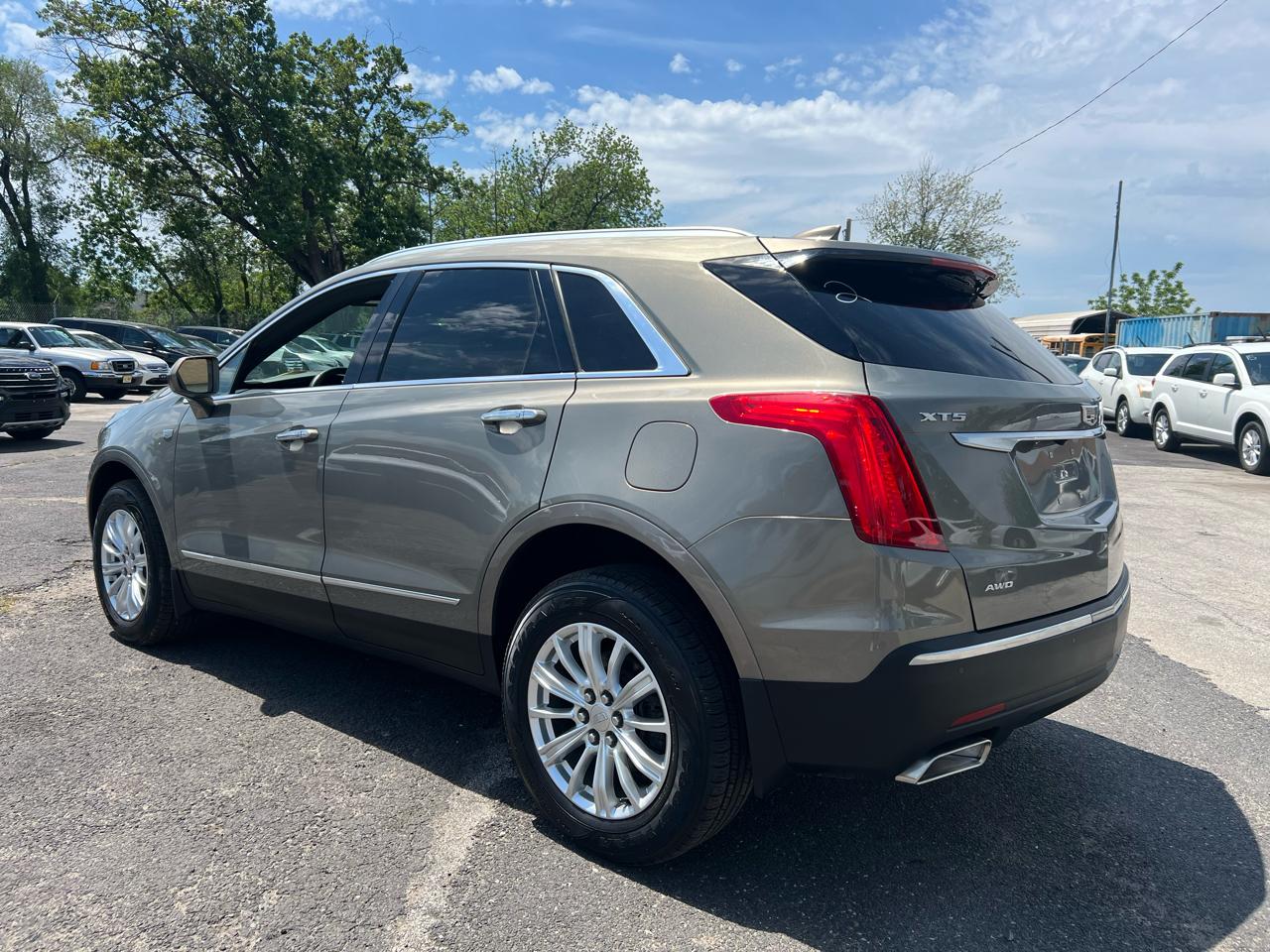 Cadillac XT5 Base AWD 2019