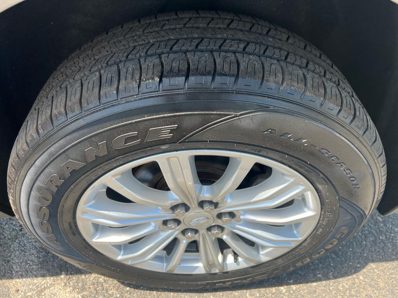 Cadillac XT5 Base AWD 2019