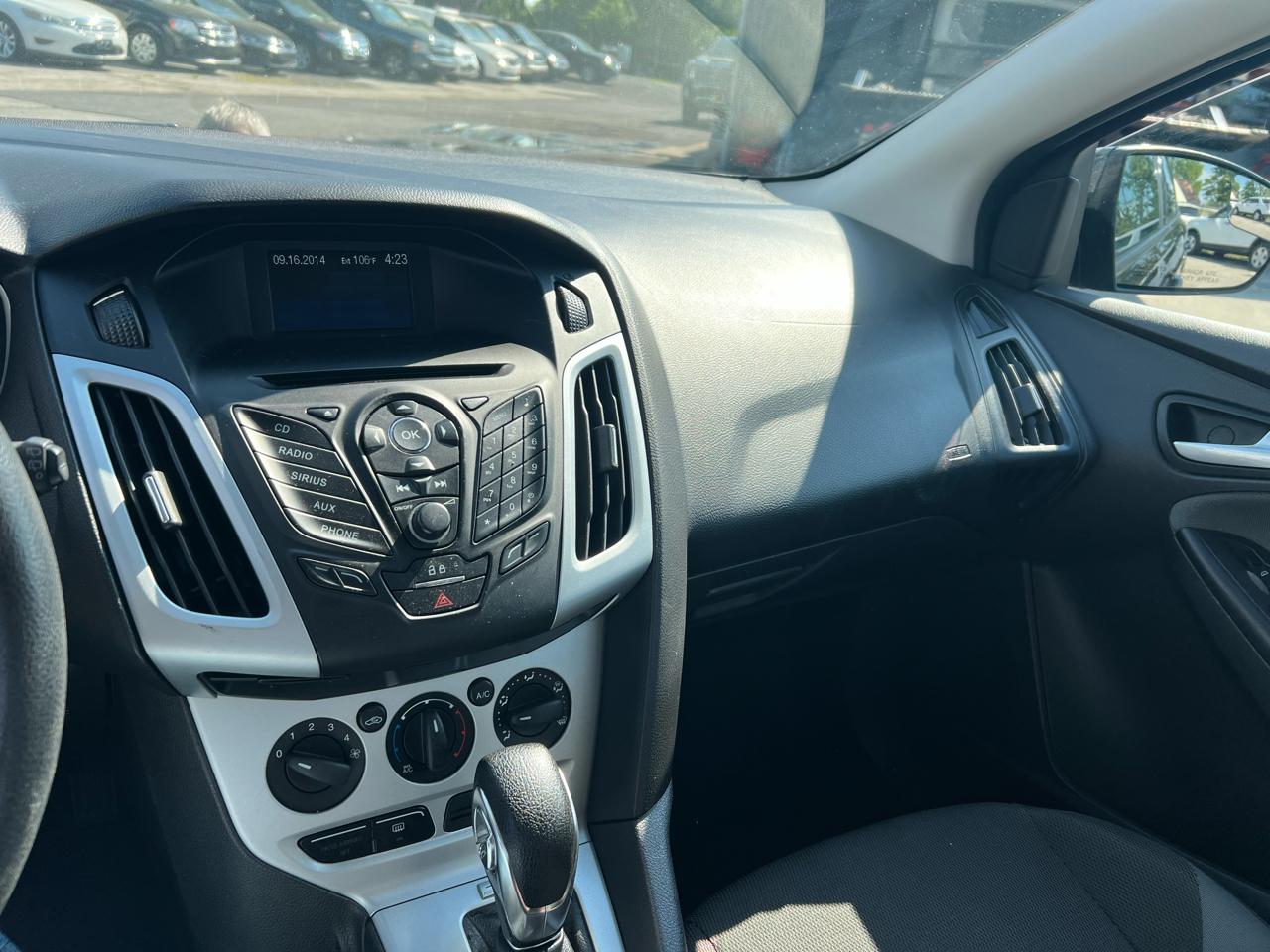 Ford Focus SE Hatch 2013