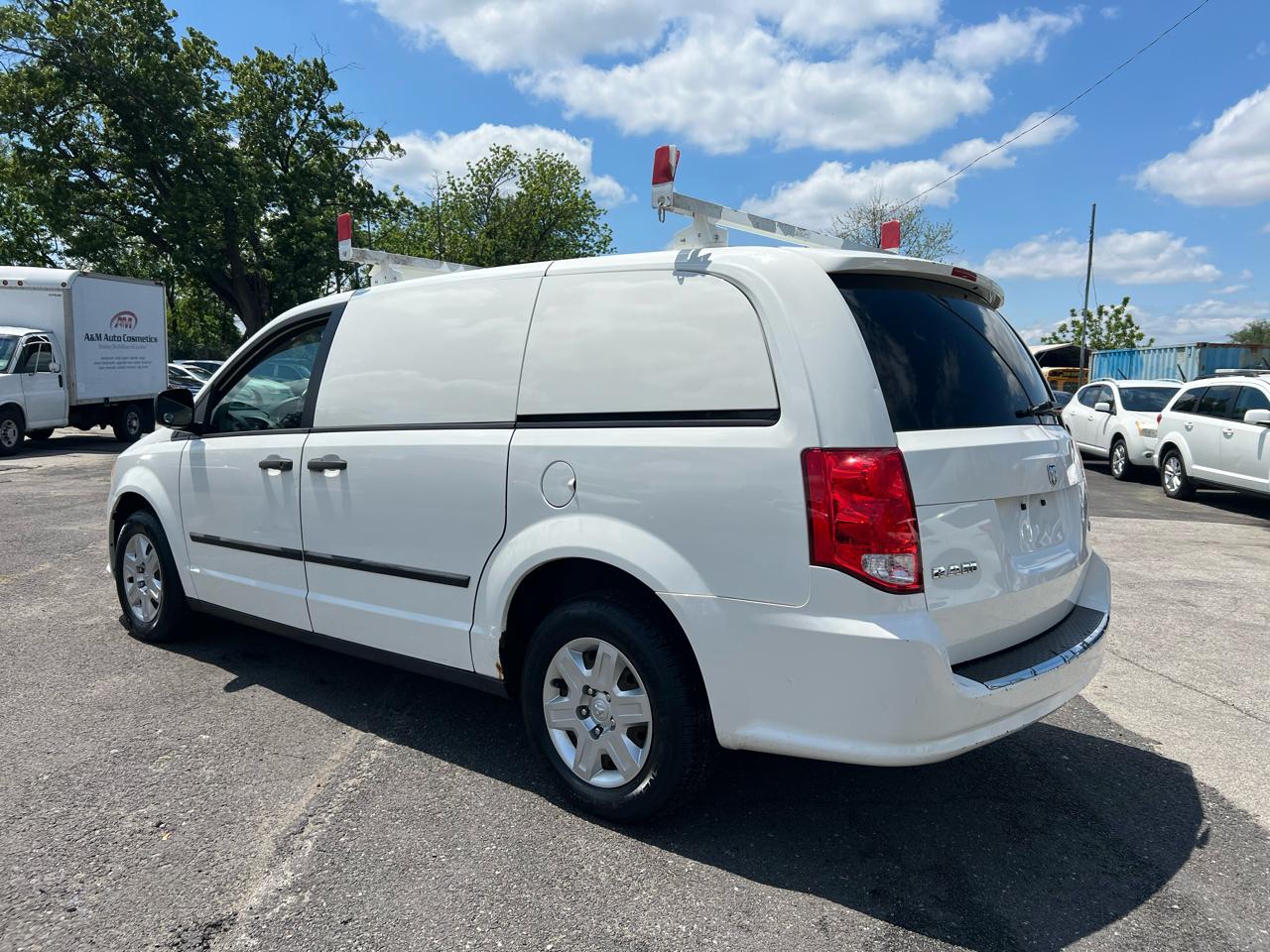 RAM Cargo Van Base 2013