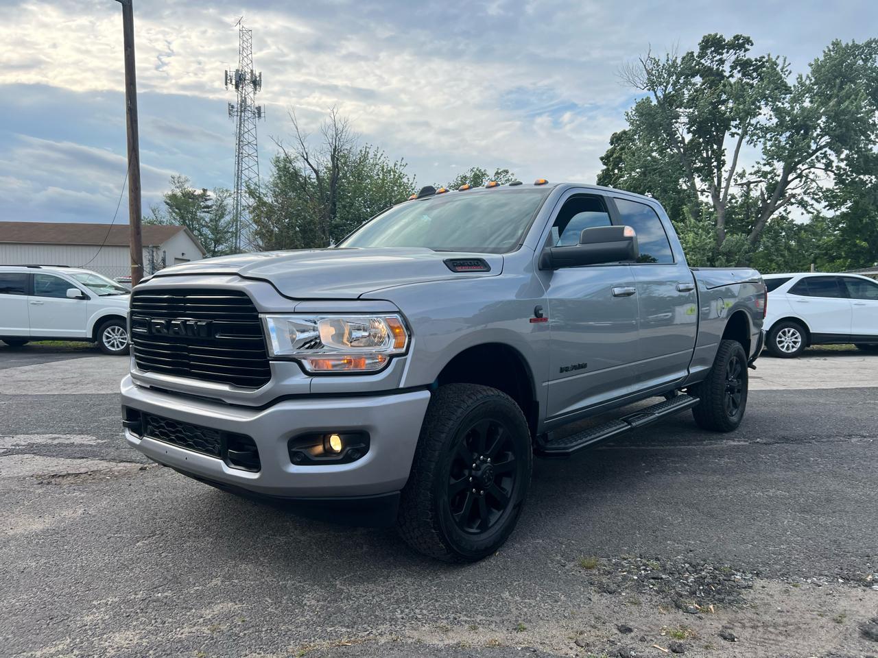 RAM 2500 Tradesman Crew Cab SWB 4WD 2021