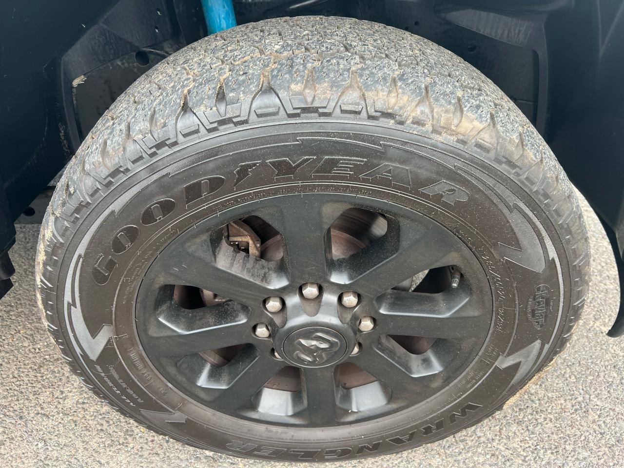 RAM 2500 Tradesman Crew Cab SWB 4WD 2021