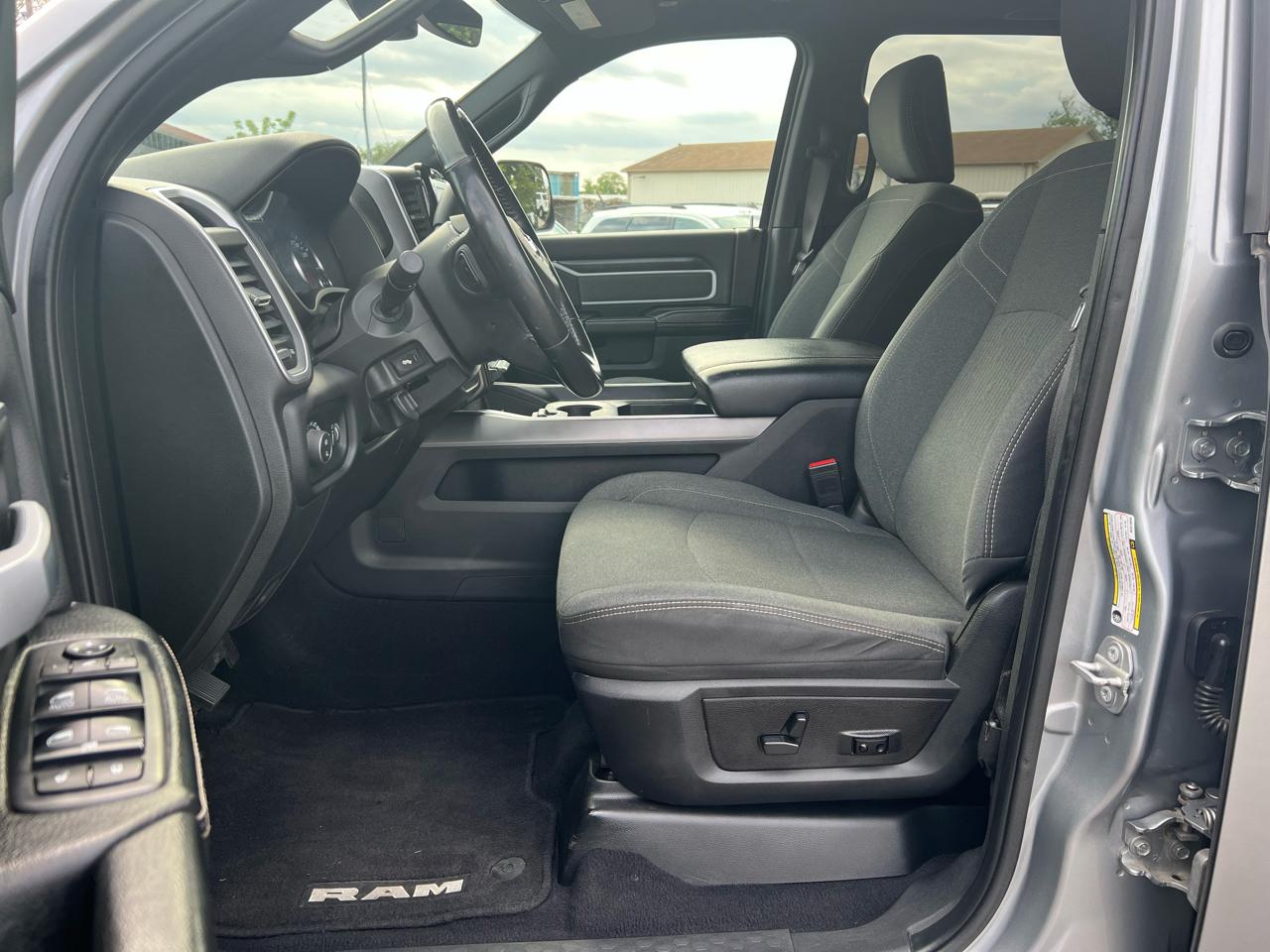 RAM 2500 Tradesman Crew Cab SWB 4WD 2021