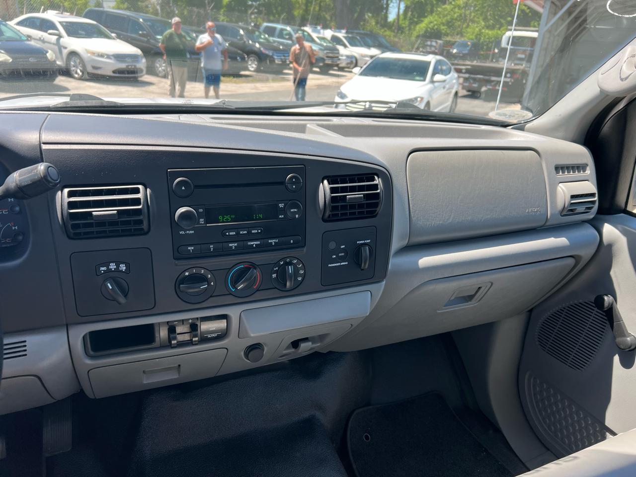 Ford F-250 SD XLT SuperCab Long Bed 4WD 2005