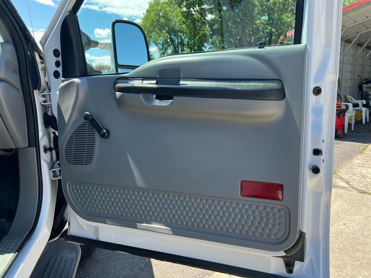 Ford F-250 SD XLT SuperCab Long Bed 4WD 2005
