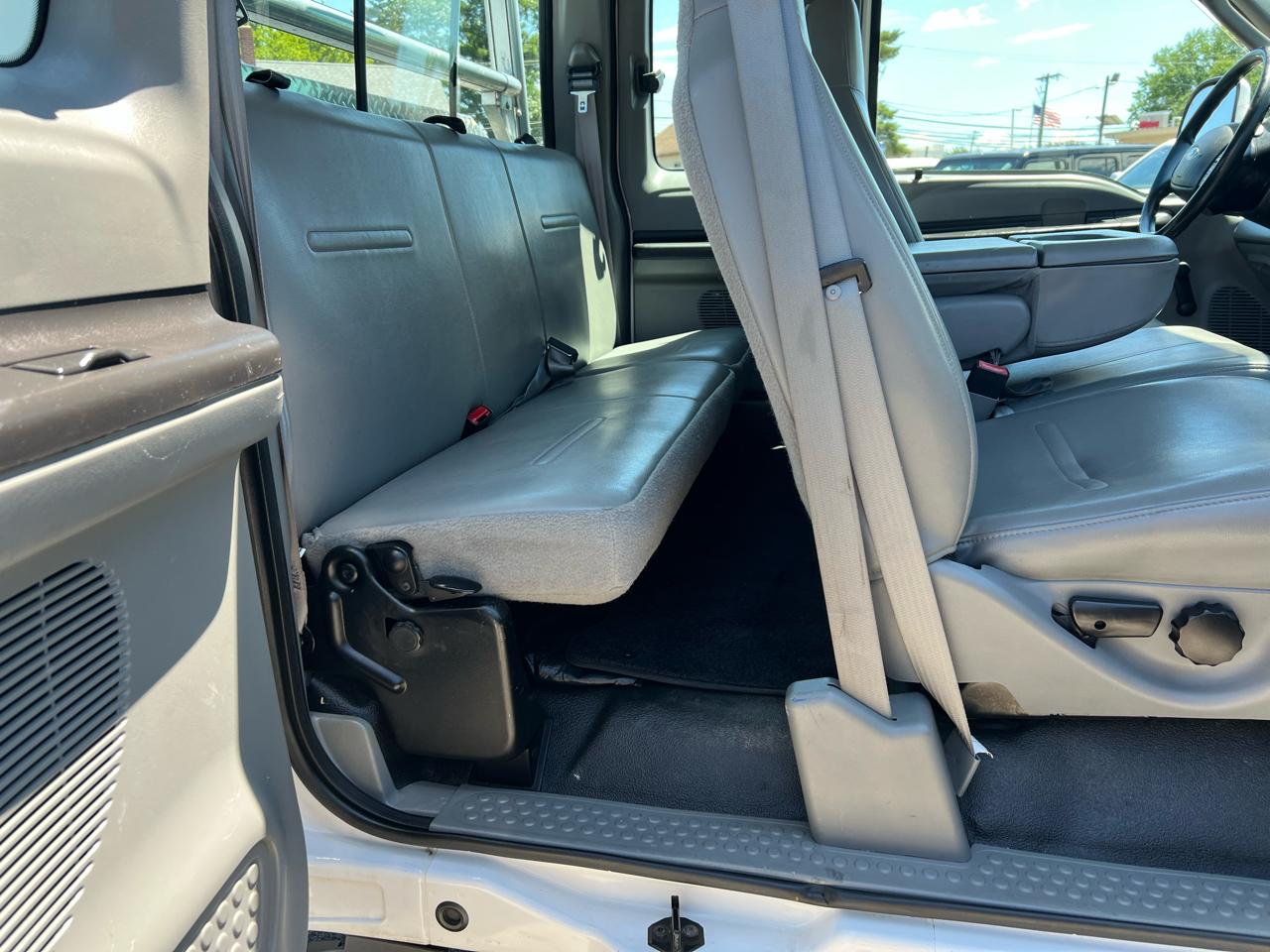 Ford F-250 SD XLT SuperCab Long Bed 4WD 2005