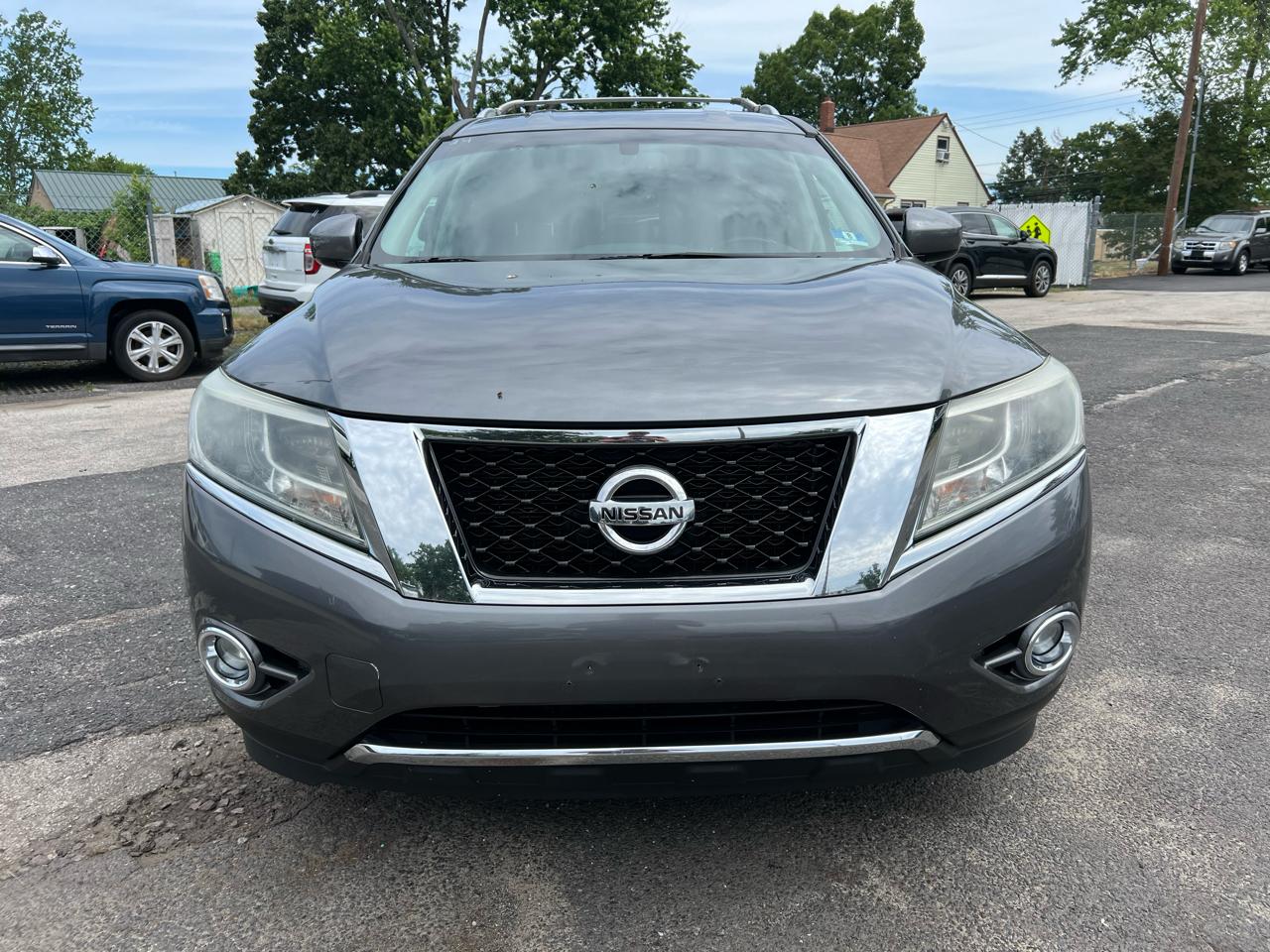 Nissan Pathfinder SV 4WD 2015