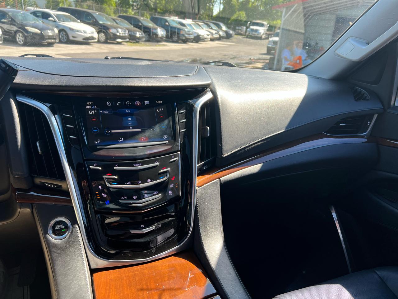 Cadillac Escalade ESV Luxury 4WD 2020