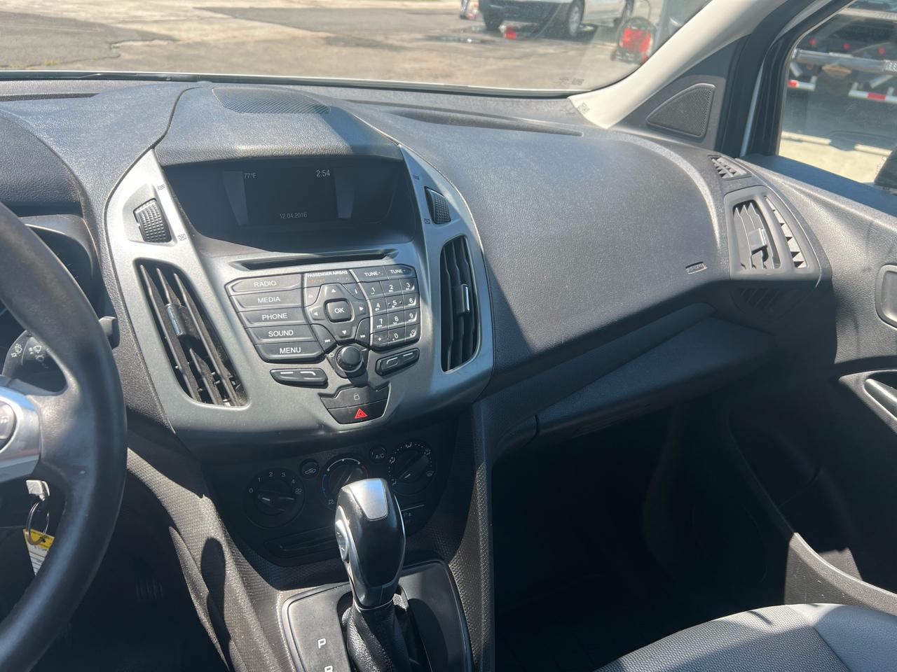 Ford Transit Connect Cargo Van XL SWB w/Rear Liftgate 2017