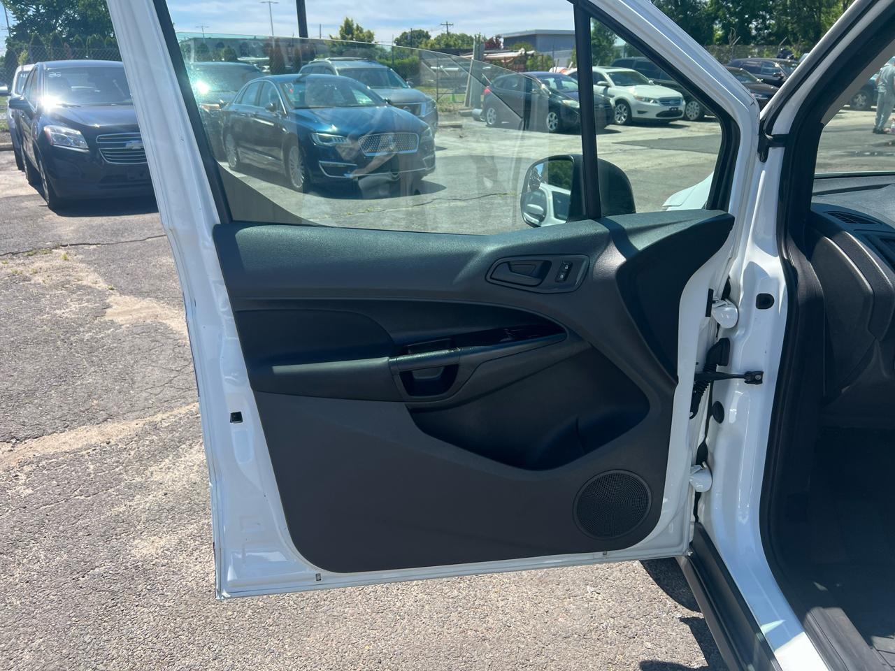Ford Transit Connect Cargo Van XL SWB w/Rear Liftgate 2017