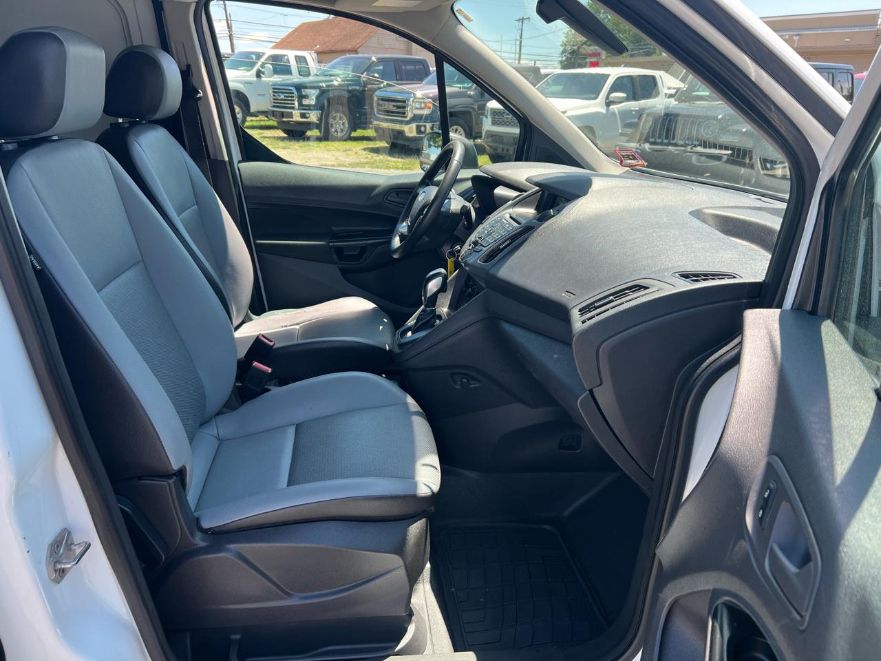 Ford Transit Connect Cargo Van XL SWB w/Rear Liftgate 2017