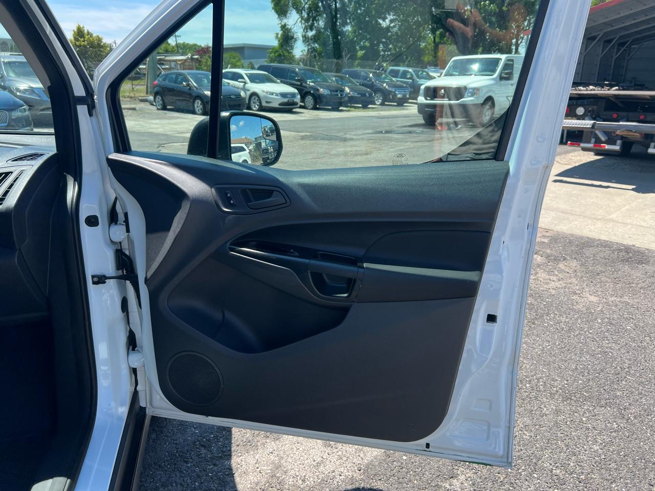 Ford Transit Connect Cargo Van XL SWB w/Rear Liftgate 2017