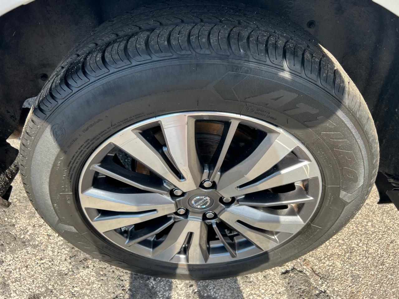Nissan Pathfinder Platinum 4WD 2018