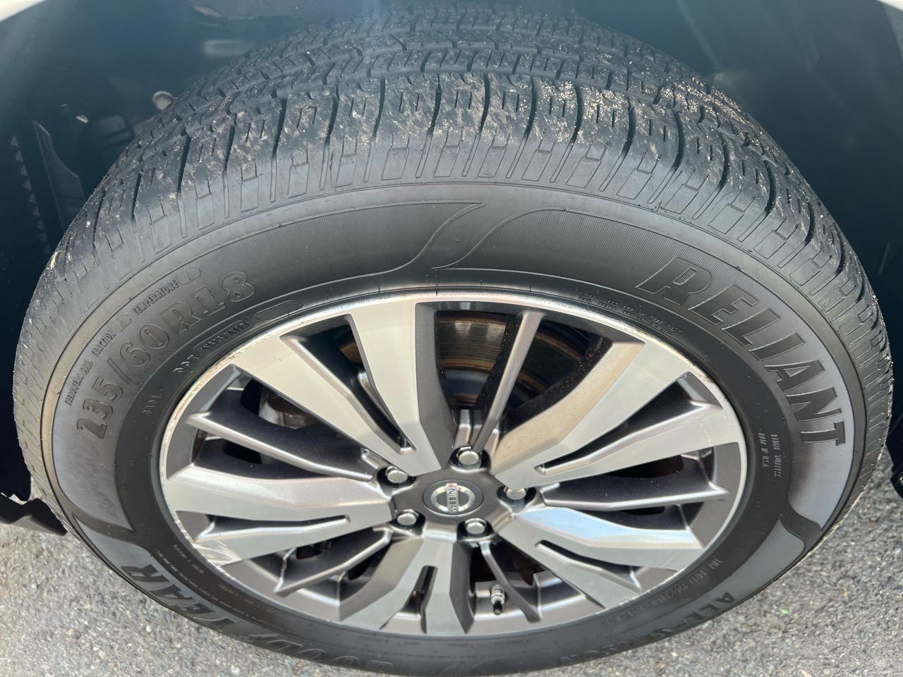 Nissan Pathfinder Platinum 4WD 2018