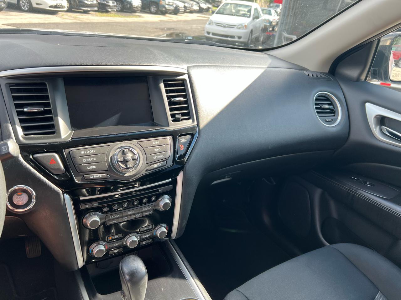 Nissan Pathfinder Platinum 4WD 2018
