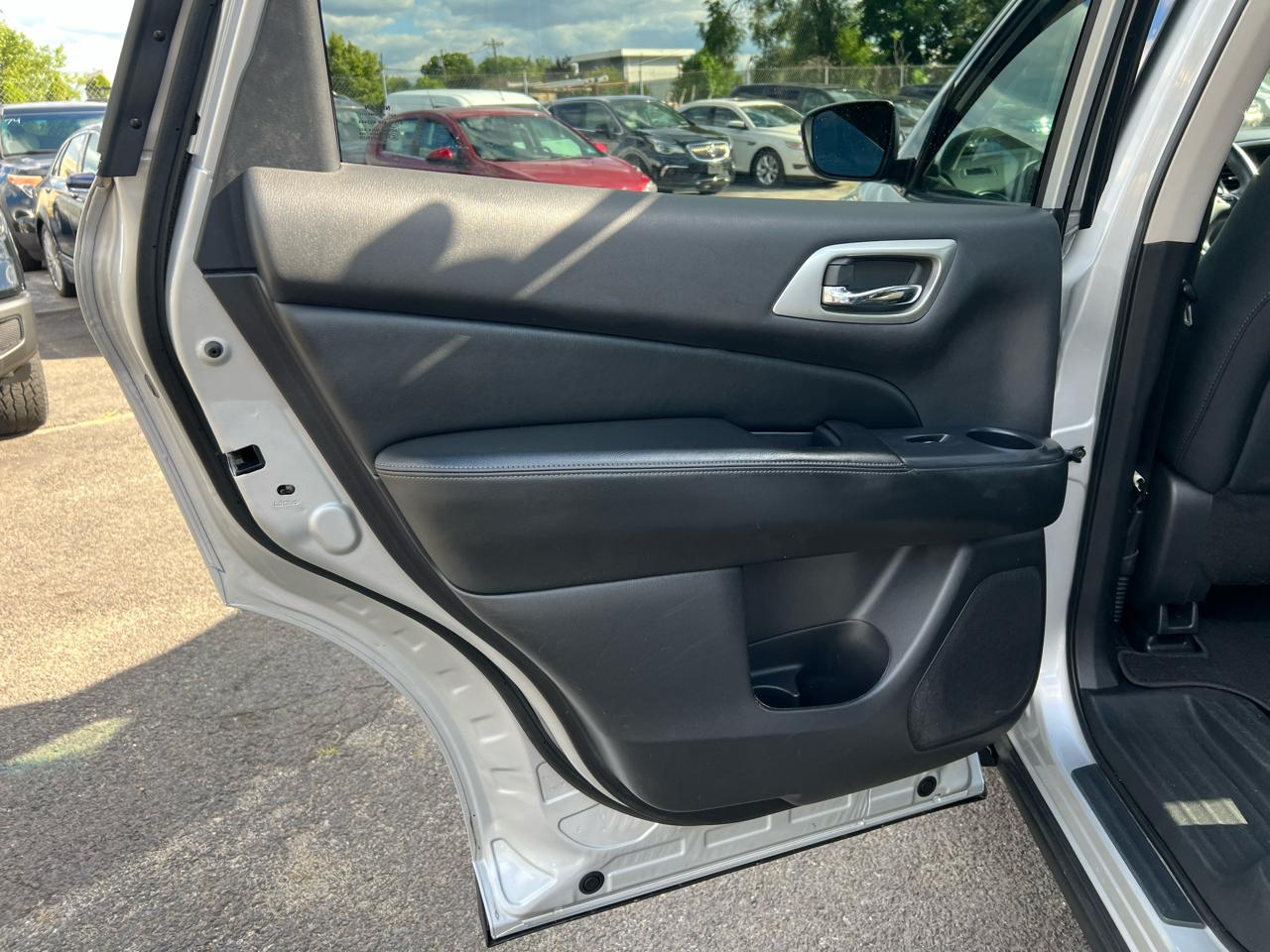 Nissan Pathfinder Platinum 4WD 2018