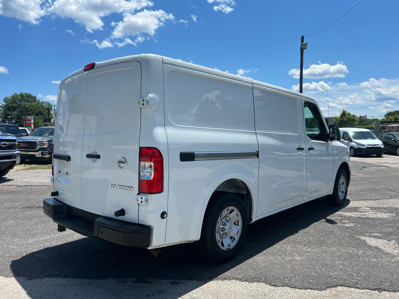 Nissan NV 2500  2019