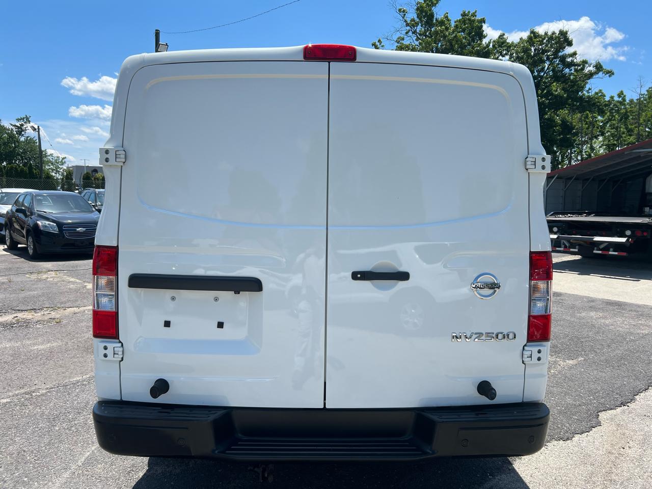 Nissan NV 2500  2019