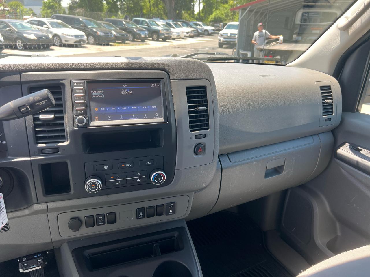 Nissan NV 2500  2019
