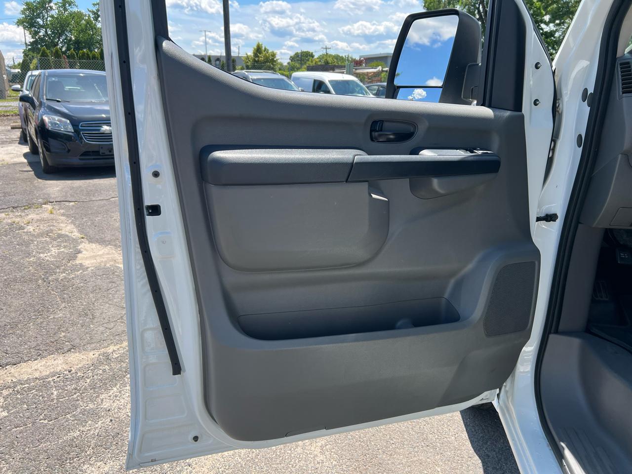Nissan NV 2500  2019