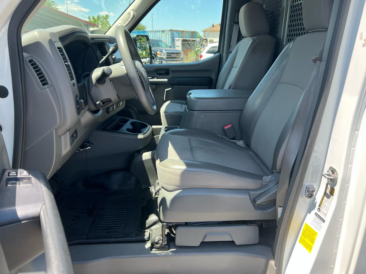 Nissan NV 2500  2019