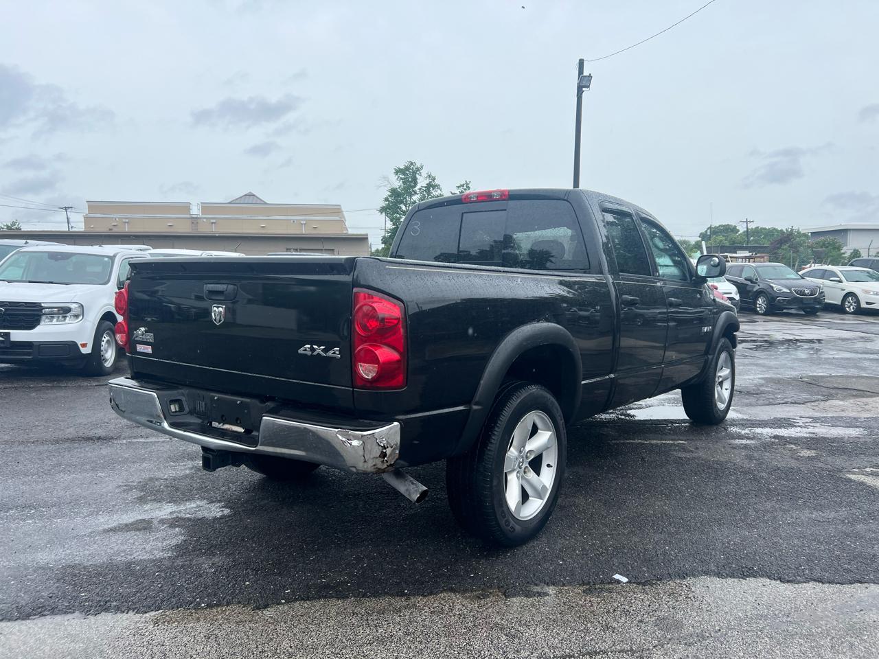 Dodge Ram 1500 4dr Quad Cab 155" WB 4WD 2008