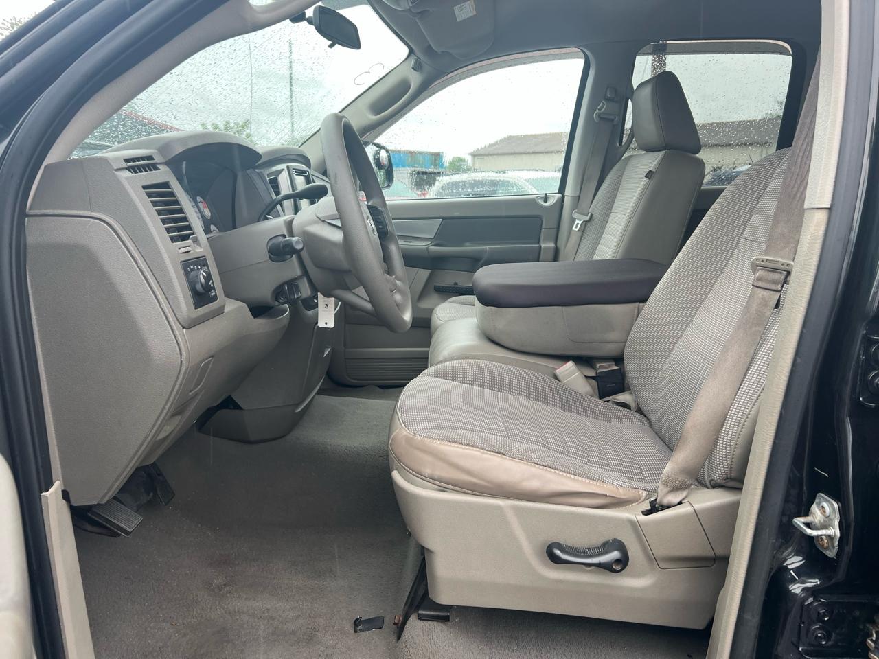 Dodge Ram 1500 4dr Quad Cab 155" WB 4WD 2008
