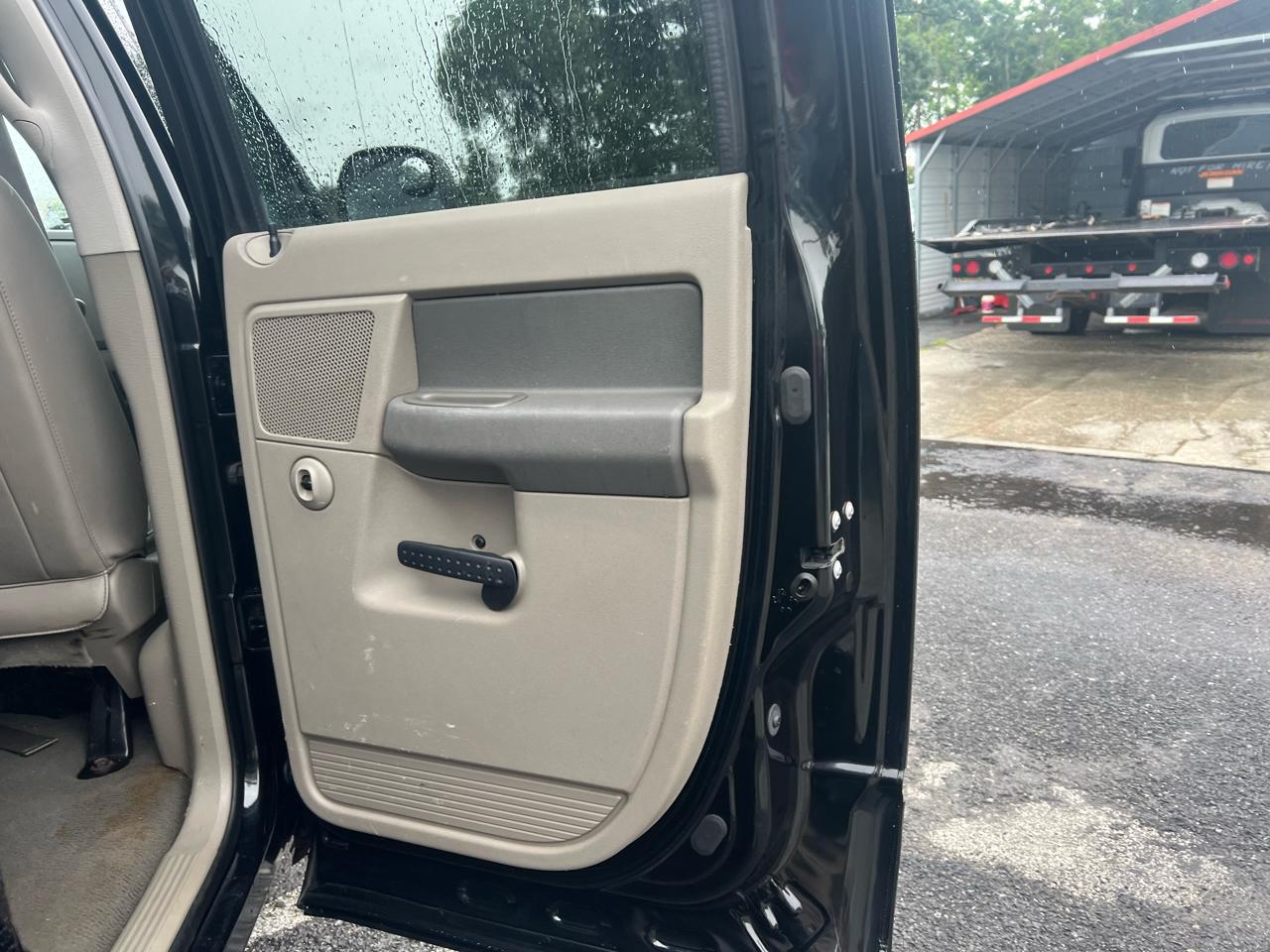 Dodge Ram 1500 4dr Quad Cab 155" WB 4WD 2008