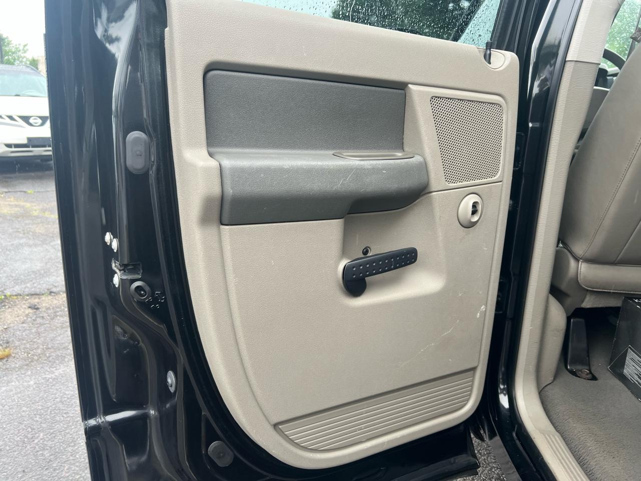 Dodge Ram 1500 4dr Quad Cab 155" WB 4WD 2008