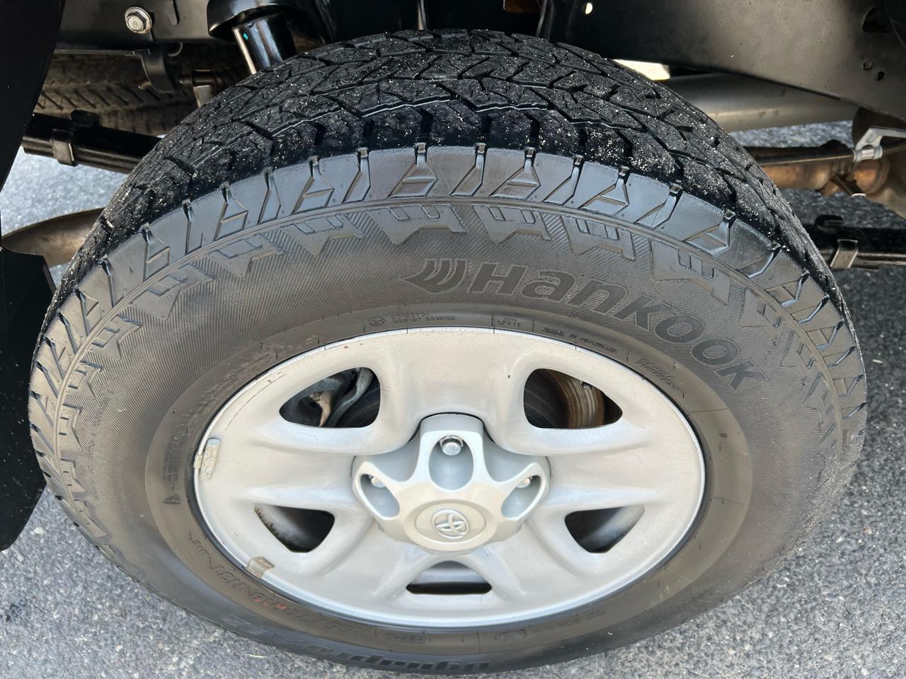 Toyota Tundra SR5 4.6L V8 Double Cab 4WD 2018