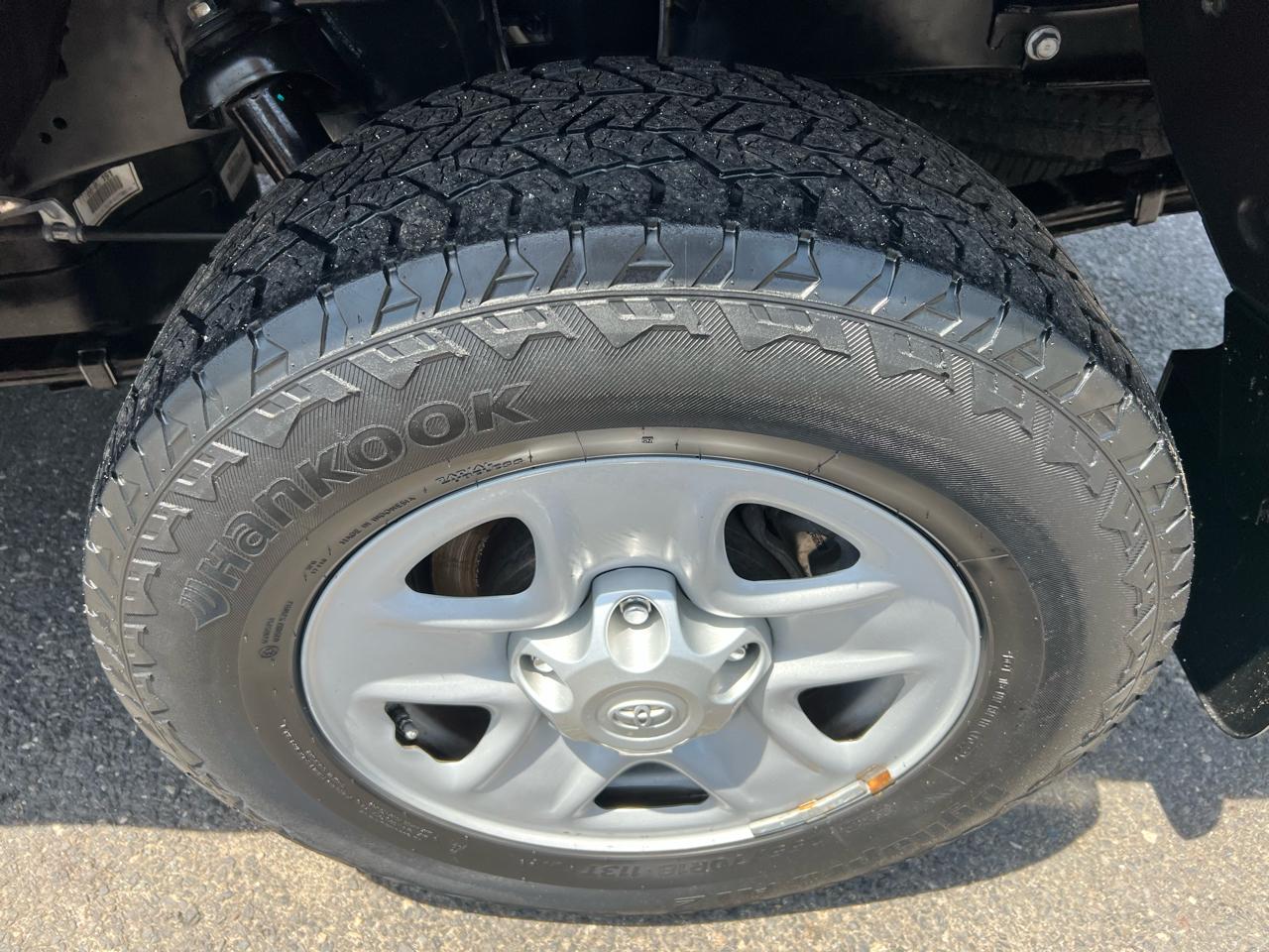 Toyota Tundra SR5 4.6L V8 Double Cab 4WD 2018
