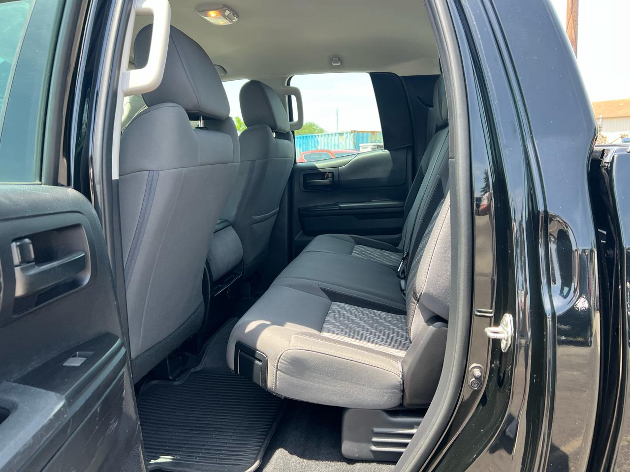 Toyota Tundra SR5 4.6L V8 Double Cab 4WD 2018