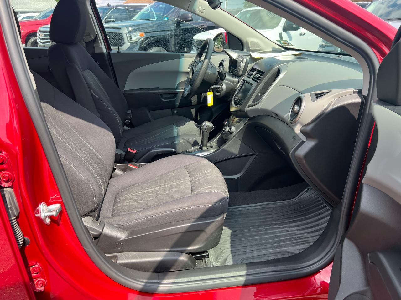 Chevrolet Sonic LT Auto 5-Door 2013