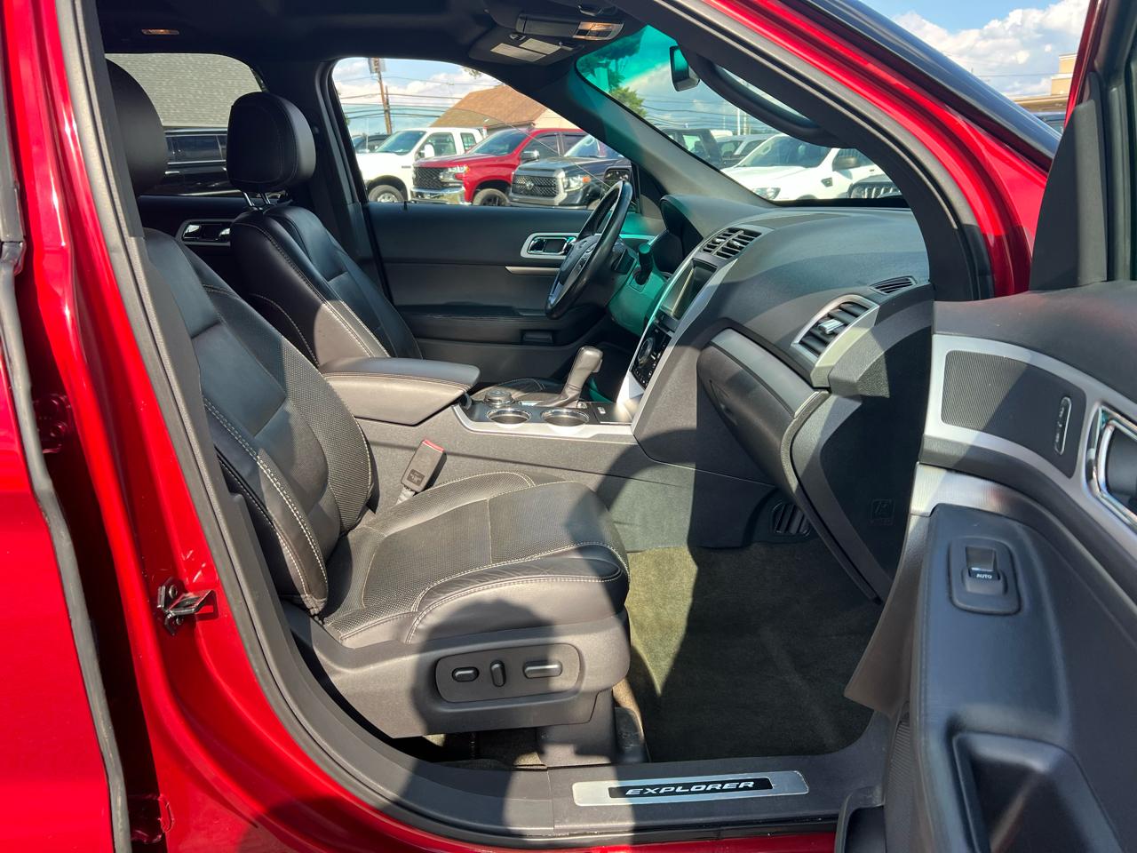 Ford Explorer Sport 4WD 2013