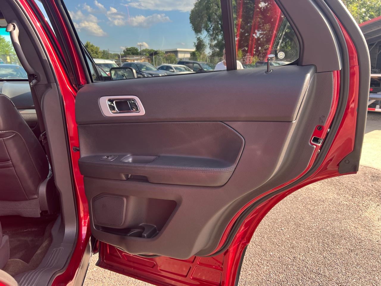 Ford Explorer Sport 4WD 2013
